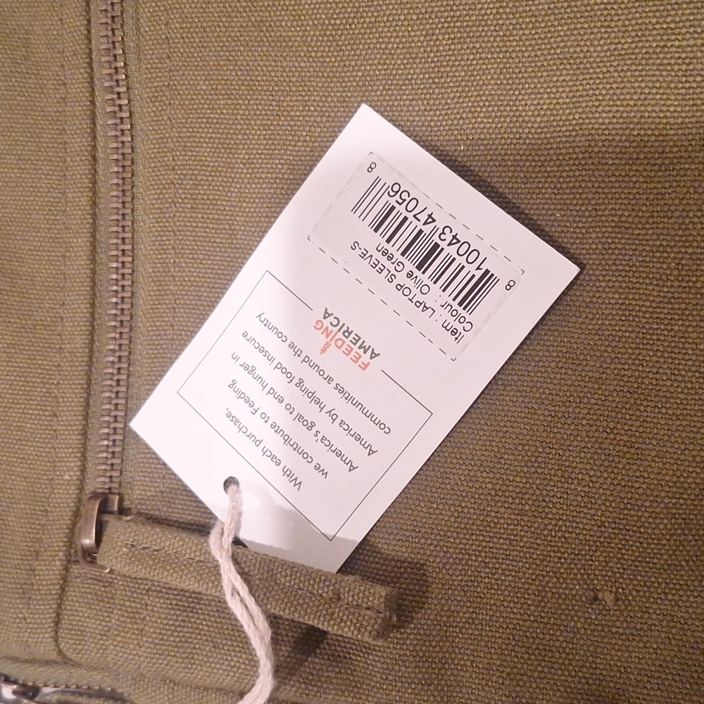 Terra THREAD LAPTOP SLEEVE NWTS - Picture 2 of 4